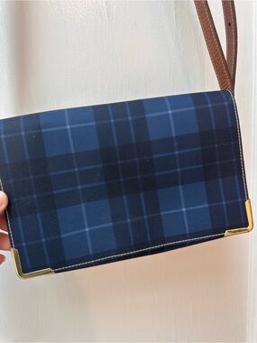 GUC Barrington Catherine Cross Body Bag